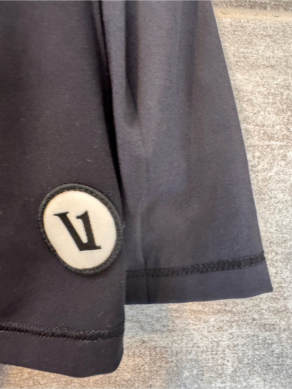 Vuori break point skort, built in shorts, side pleat, 2 tone design - Picture 2 of 9